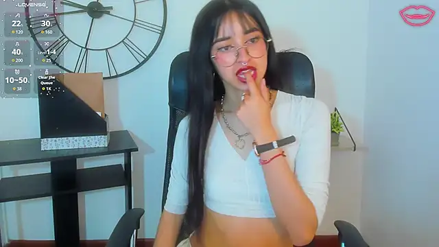  Amatista Fire online show from November 1, 2025, 1:57 pm