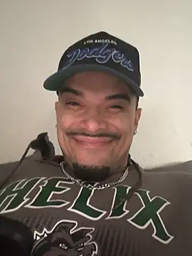 Snapshot of stoneyx420x chatting on January 12, 2026, 5:07 pm stoneyx420x online show from January 12, 2026, 5:07 pm