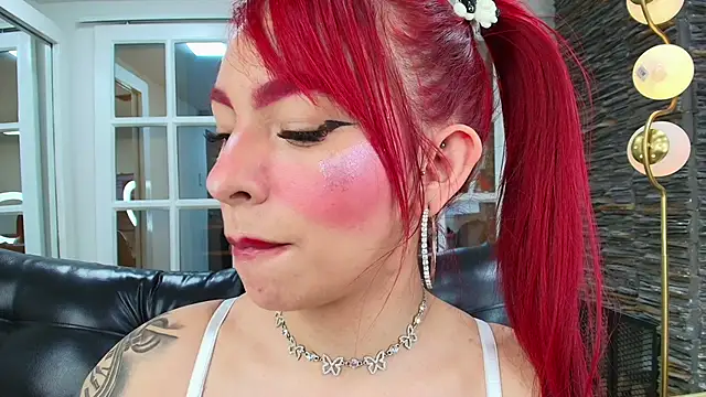 miss   abigail online show from December 2, 2025, 2:17 am