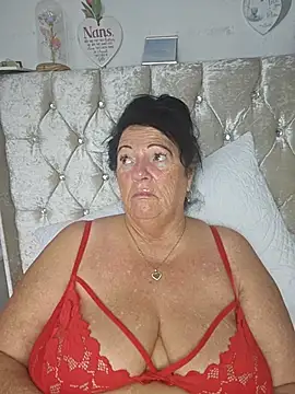 Angeldelightt online show from October 15, 2025, 8:47 am