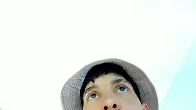 Jheampiiero online show from February 13, 2026, 10:06 pm