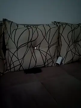 Snapshot of OGUZOZAN chatting on September 28, 2025, 4:18 am OGUZOZAN online show from September 28, 2025, 4:18 am