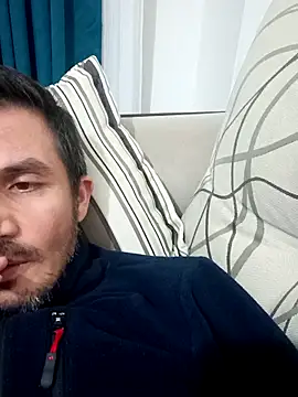 Snapshot of OGUZOZAN chatting on October 1, 2025, 5:41 pm OGUZOZAN online show from October 1, 2025, 5:41 pm