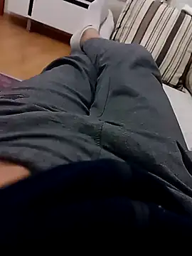 Snapshot of OGUZOZAN chatting on October 9, 2025, 8:40 pm OGUZOZAN online show from October 9, 2025, 8:40 pm