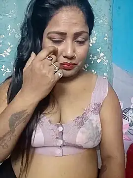 hornypriya696 online show from September 28, 2025, 5:51 pm