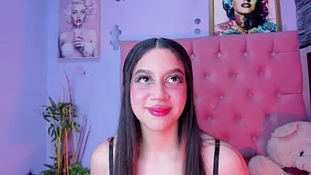 Megan Luxe online show from January 7, 2026, 4:04 am