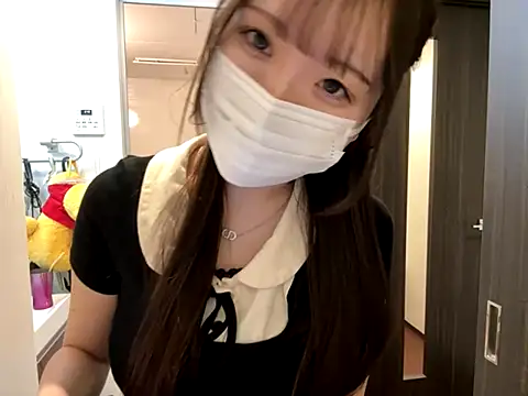 nano-da-u online show from October 25, 2025, 5:51 pm