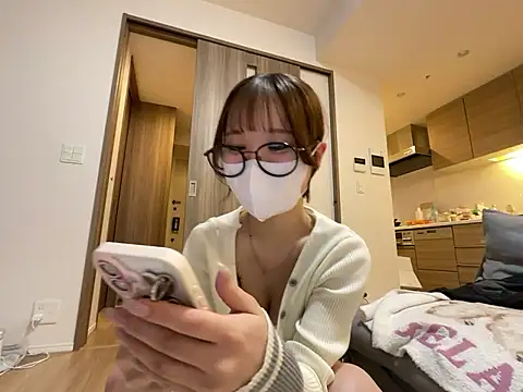 Snapshot of nano-da-u chatting on June 4, 2026, 10:38 pm nano-da-u online show from June 4, 2026, 10:38 pm