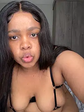 XXXquisiteVixen online show from December 21, 2025, 2:24 pm