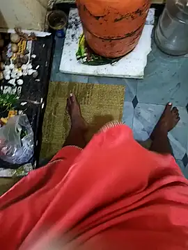 hotboy43339 online show from October 7, 2025, 4:09 am