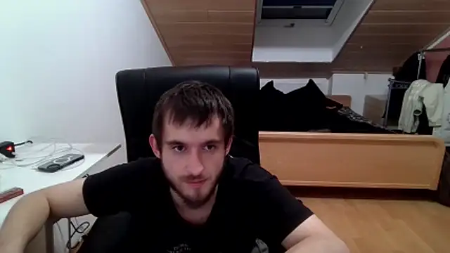 Bez3ybik online show from November 19, 2025, 7:36 pm