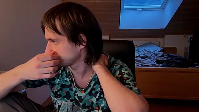 Bez3ybik online show from April 18, 2026, 5:39 pm