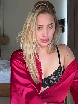 auriangel online show from March 12, 2026, 1:34 am