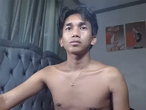 charlie0728 online show from September 10, 2025, 5:40 am