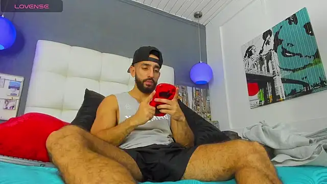 Yiyo10  online show from February 10, 2026, 4:27 am