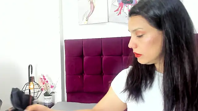 MashaPiink online show from September 29, 2025, 12:32 pm