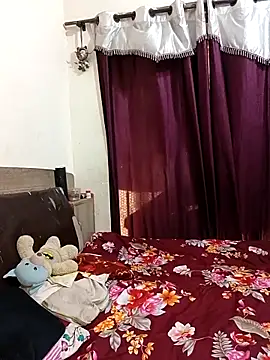 MEERAcle online show from February 9, 2026, 7:45 am