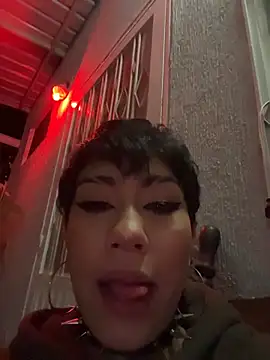 ZahaRose online show from November 15, 2025, 4:21 am