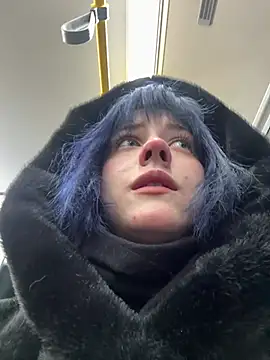 Only April online show from January 12, 2026, 6:51 am