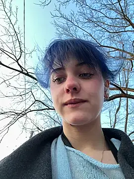 Only April online show from March 26, 2026, 4:40 am