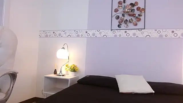 Celesstegh online show from April 18, 2026, 11:36 am