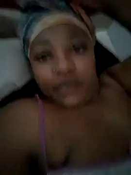 Snapshot of BigAssjuicy26 chatting on October 26, 2025, 7:47 am BigAssjuicy26 online show from October 26, 2025, 7:47 am