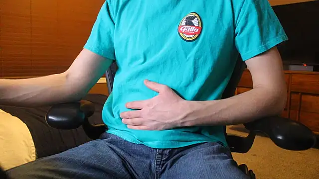 jjjjjfive online show from February 4, 2026, 2:50 am