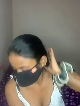 Priya baby0 online show from November 9, 2025, 6:17 pm