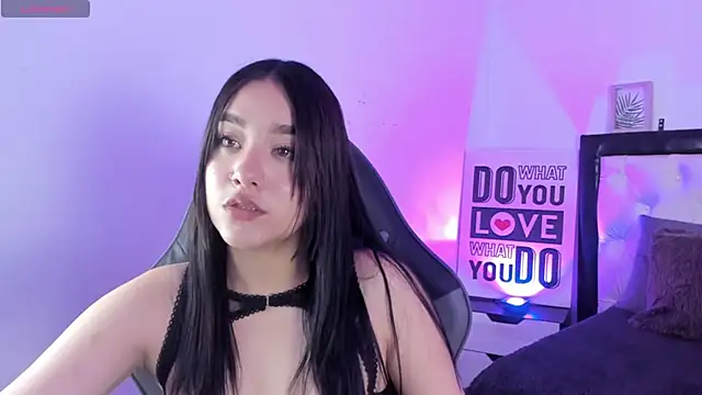 Snapshot of KimGarces chatting on September 11, 2025, 8:09 pm KimGarces online show from September 11, 2025, 8:09 pm