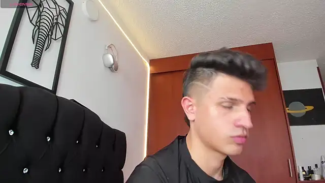 kevin ahss online show from November 24, 2025, 8:52 pm