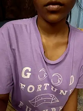 Ema-01 online show from September 25, 2025, 5:16 pm