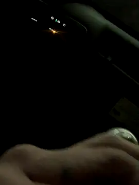 Snapshot of shakeweight chatting on October 27, 2025, 8:07 am shakeweight online show from October 27, 2025, 8:07 am