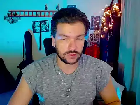 cortelioni massimo  online show from November 20, 2025, 8:41 pm