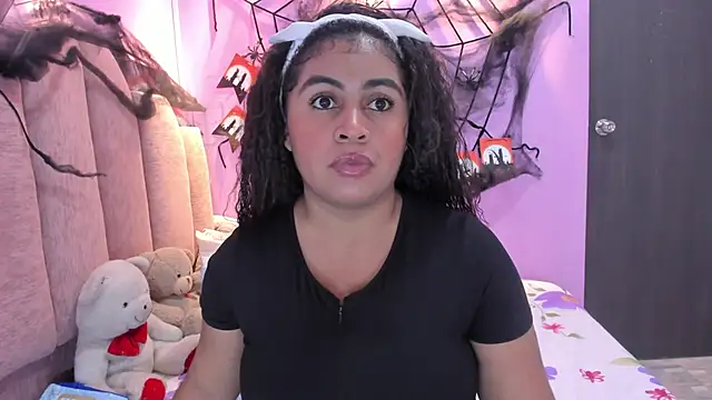 AndreaSweet2 online show from October 25, 2025, 8:03 pm