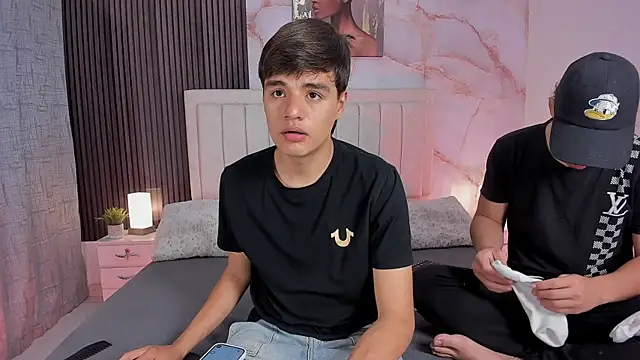 sweet petter online show from November 29, 2025, 1:03 pm