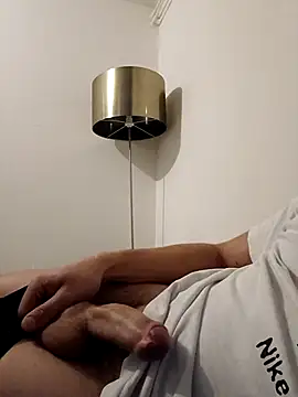 joette19cm online show from September 17, 2025, 6:53 pm