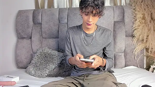 d3rke 666 online show from November 5, 2025, 4:12 am