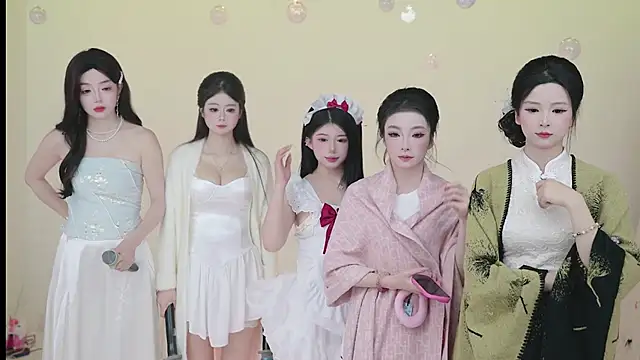 Hot-dance520 online show from December 2, 2025, 3:23 am