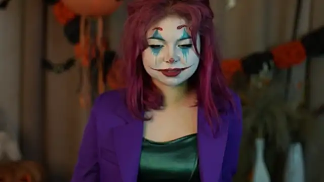 Stella Vanila online show from October 31, 2025, 11:17 pm