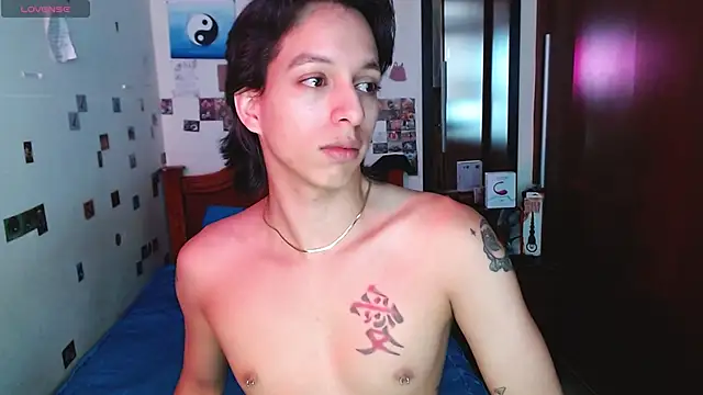 DannyPhantom555 online show from October 2, 2025, 5:53 pm