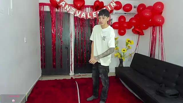 Playhardsex  online show from February 12, 2026, 11:00 pm