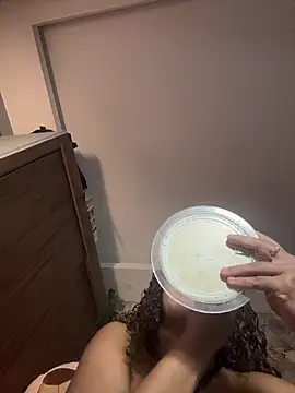 hannachris- online show from February 25, 2026, 11:03 pm