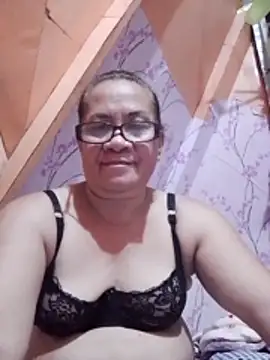 vickyhot1966 online show from May 14, 2026, 12:34 pm