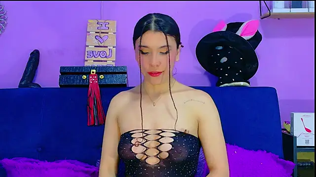 Snapshot of CristalRose chatting on February 24, 2026, 4:49 pm CristalRose online show from February 24, 2026, 4:49 pm