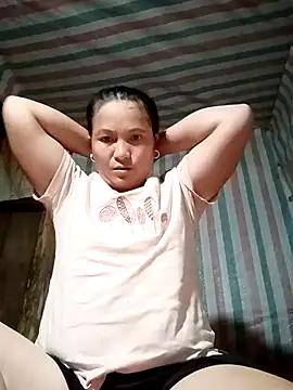 Snapshot of Love-Mama33 chatting on November 5, 2025, 12:27 pm Love-Mama33 online show from November 5, 2025, 12:27 pm