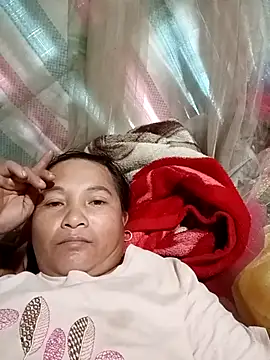 Snapshot of Love-Mama33 chatting on November 6, 2025, 12:55 am Love-Mama33 online show from November 6, 2025, 12:55 am