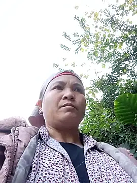 Snapshot of Love-Mama33 chatting on November 25, 2025, 12:54 am Love-Mama33 online show from November 25, 2025, 12:54 am