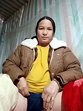 Snapshot of Love-Mama33 chatting on January 7, 2026, 12:46 am Love-Mama33 online show from January 7, 2026, 12:46 am