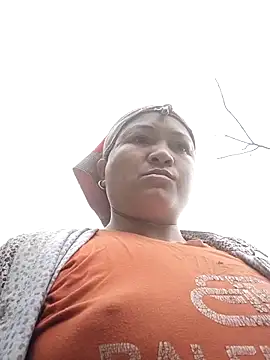 Snapshot of Love-Mama33 chatting on February 23, 2026, 8:55 am Love-Mama33 online show from February 23, 2026, 8:55 am