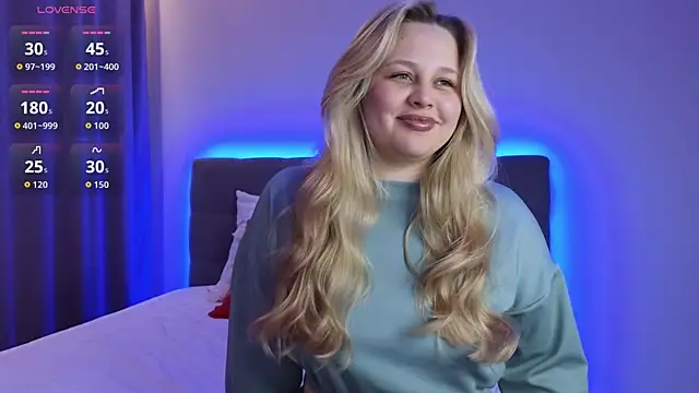 Snapshot of Estella_Elwood chatting on October 4, 2025, 5:44 pm Estella Elwood online show from October 4, 2025, 5:44 pm